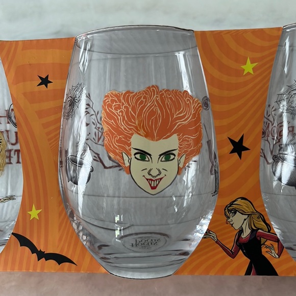 Disney Hocus Pocus Set of 4 Stemless Glasses NWT - Picture 4 of 11